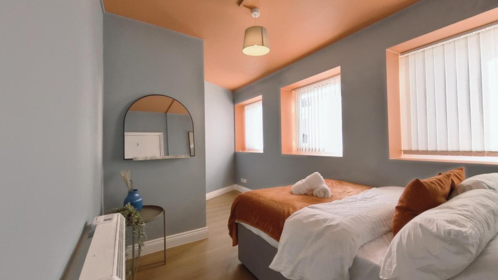Group Bookings: Up To 30 Guests Across 5 Spacious Flats! Keyless Access Free Wifi & Parking 伯明翰 外观 照片
